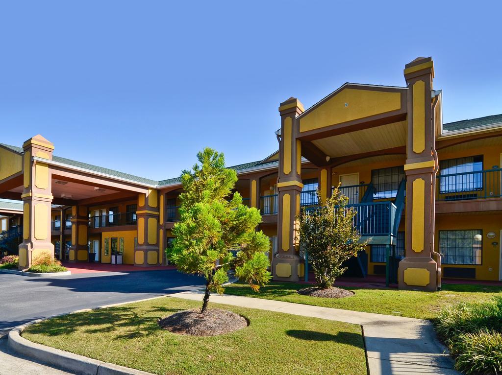 Peach State Inn & Suites Hawkinsville Esterno foto