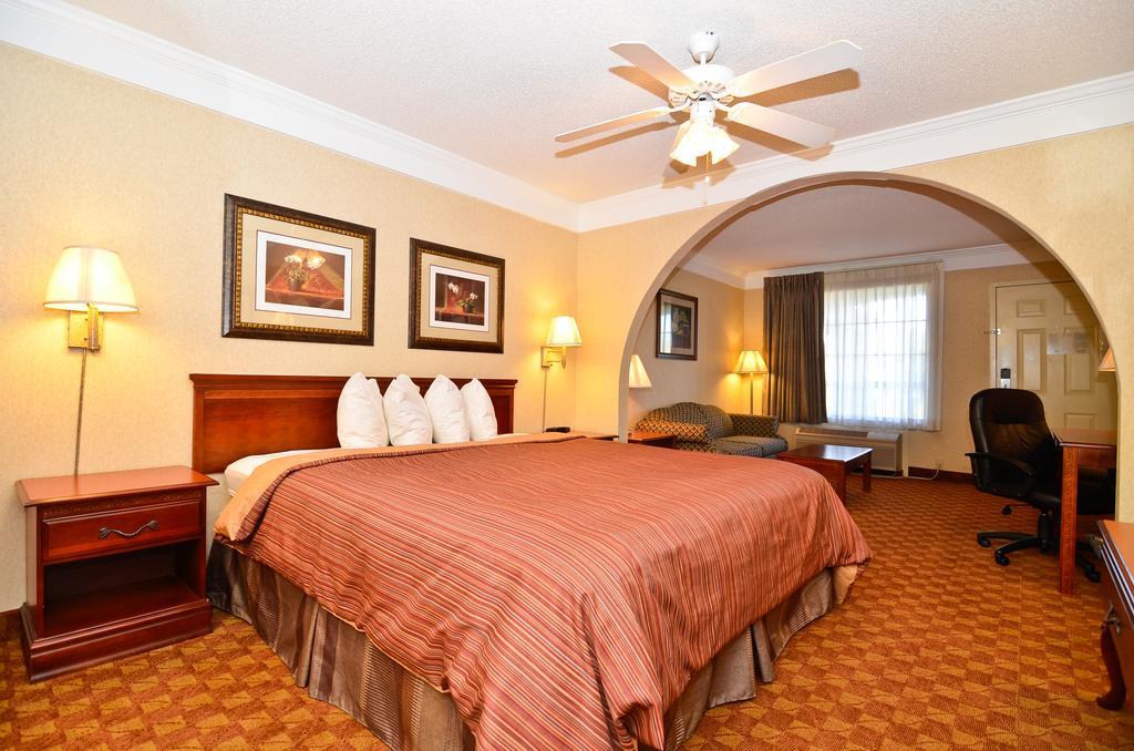 Peach State Inn & Suites Hawkinsville Esterno foto
